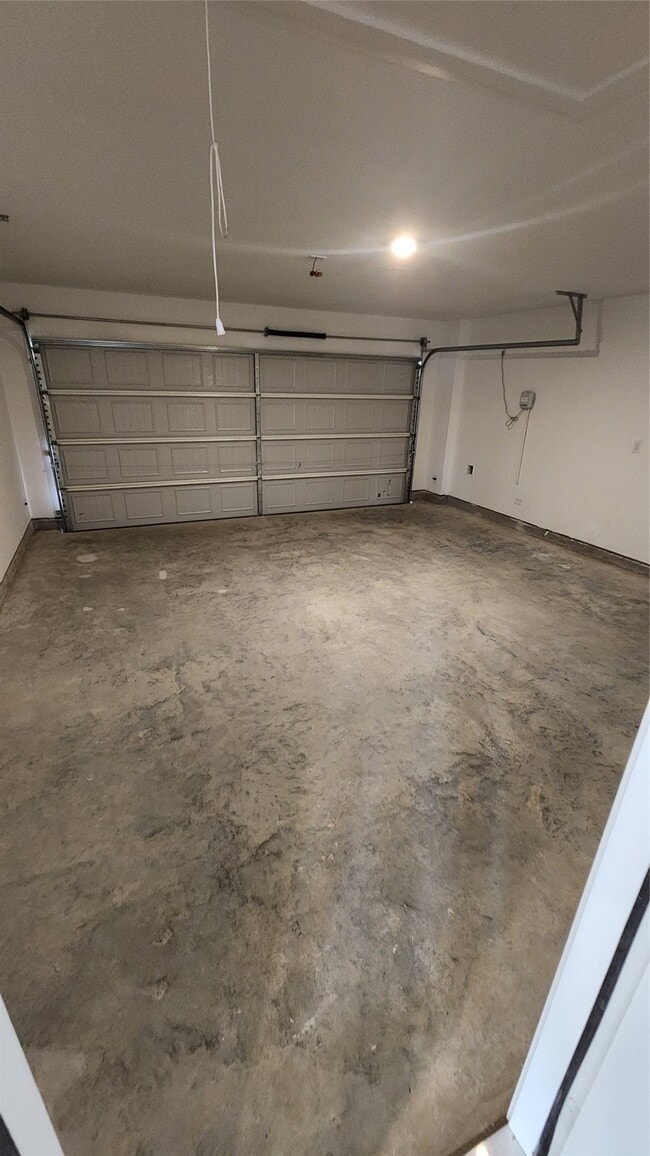 Building Photo - 18659 Cepagatti Dr
