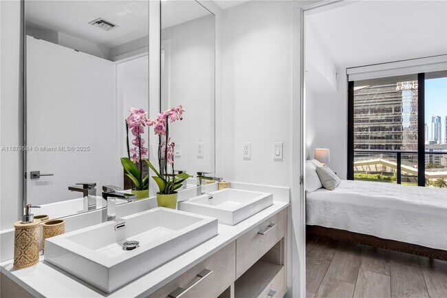 Building Photo - 45 SW 9th St