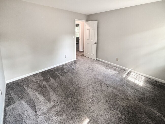 Building Photo - Beautifully Updated 4-Bedroom Home in Top-Rated Walton High District