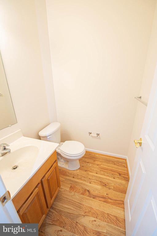 Building Photo - 438 Parkview Ct