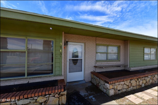 Building Photo - 9143 Matterhorn Dr