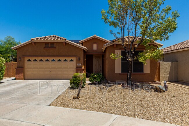 Primary Photo - 4211 N 153rd Dr