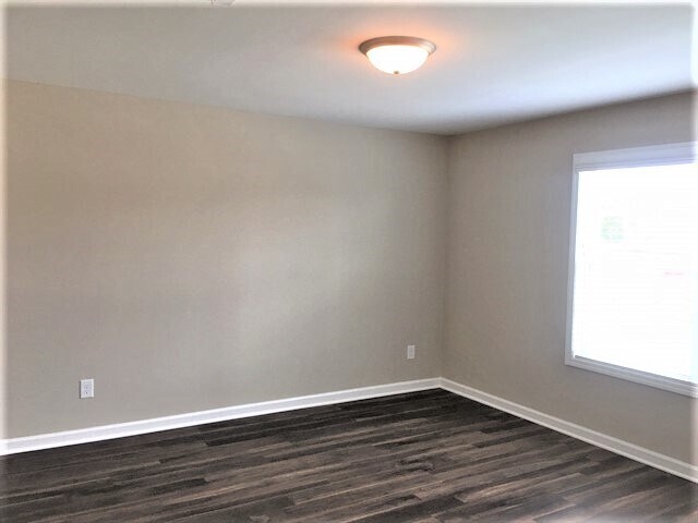 Building Photo - 921 Beverly Ct