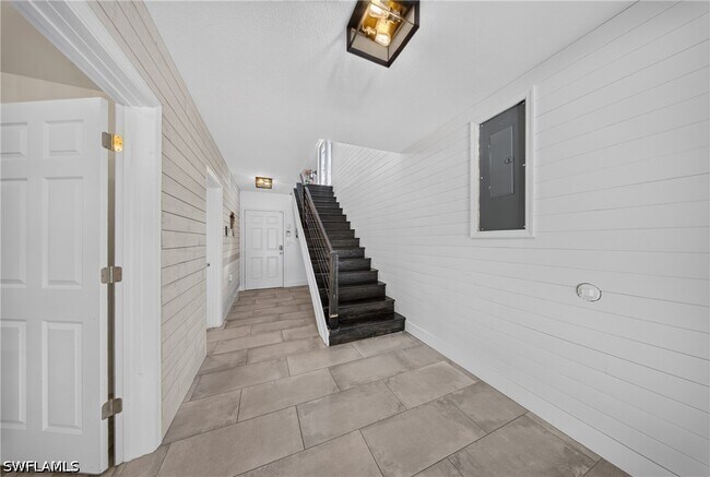 Building Photo - 5191 Coral Wood Dr