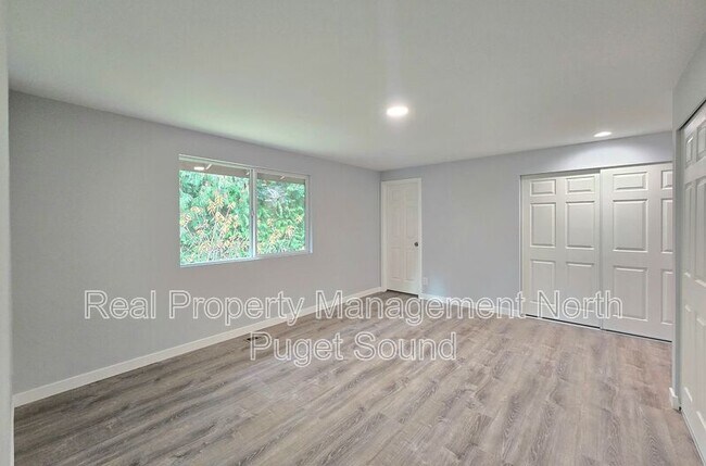 Building Photo - 19711 41st Ave NE