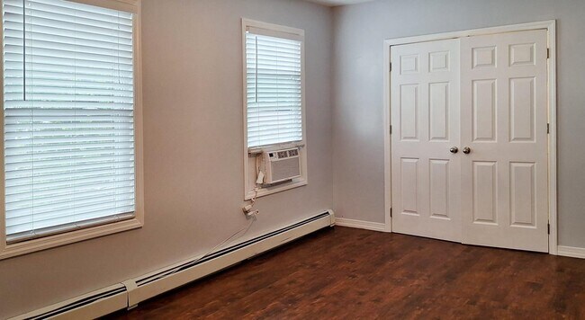Building Photo - 175 Delavan Ave