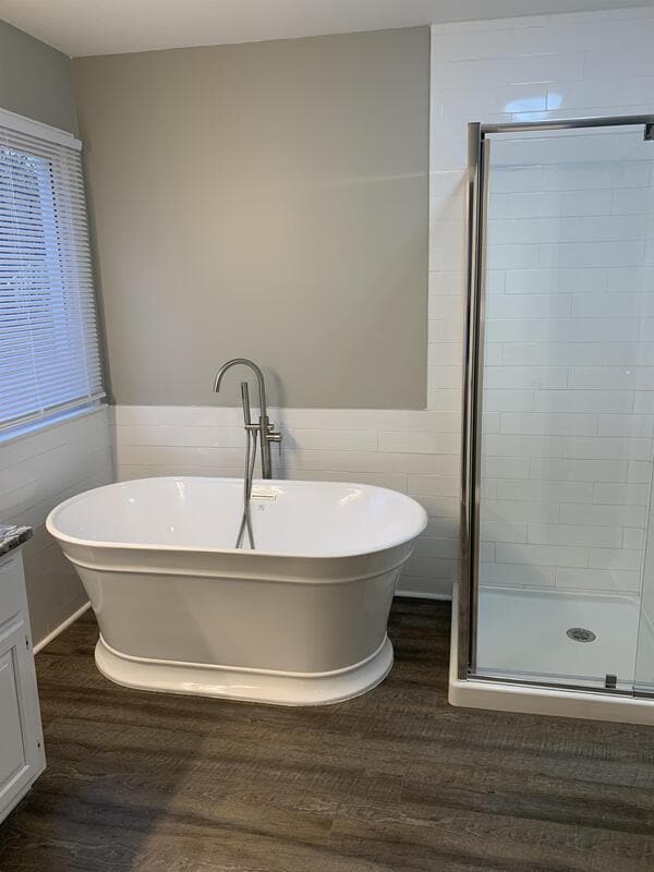 Building Photo - 1061 Sharon Pl