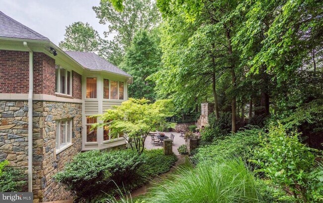 Building Photo - 7814 Crownhurst Ct