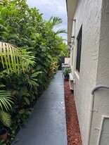 Shenandoah Area Studio - 2437 SW 11th St
