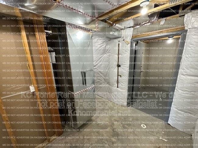 Building Photo - 10530 Kane Dr