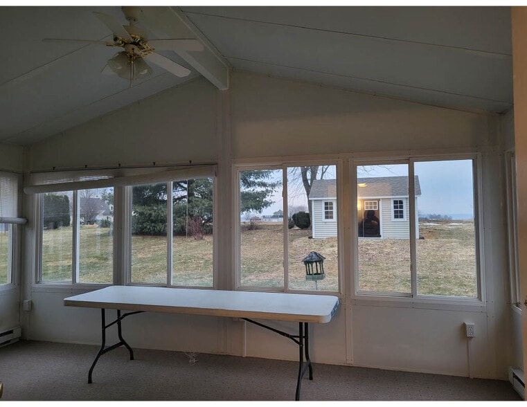 Building Photo - 821 Walnut St