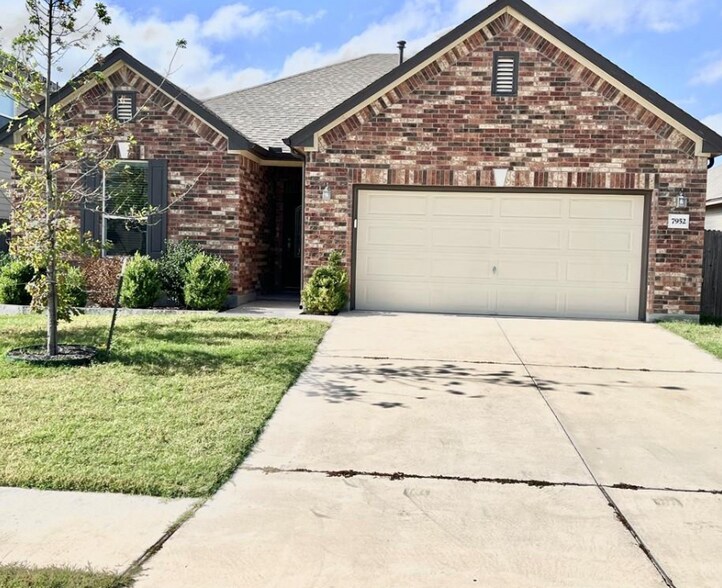 Primary Photo - 7952 Bassano Dr