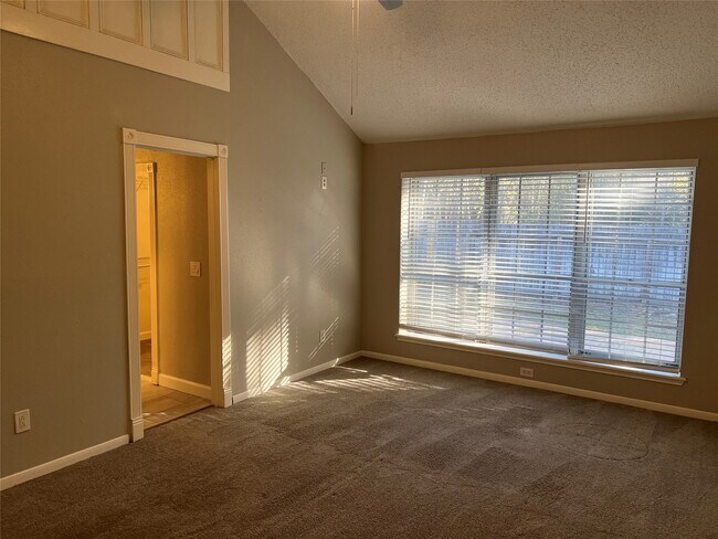 Building Photo - 187 Sandpebble Dr