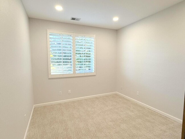 Building Photo - Beautifully Remodeled Modern Home In Wests...
