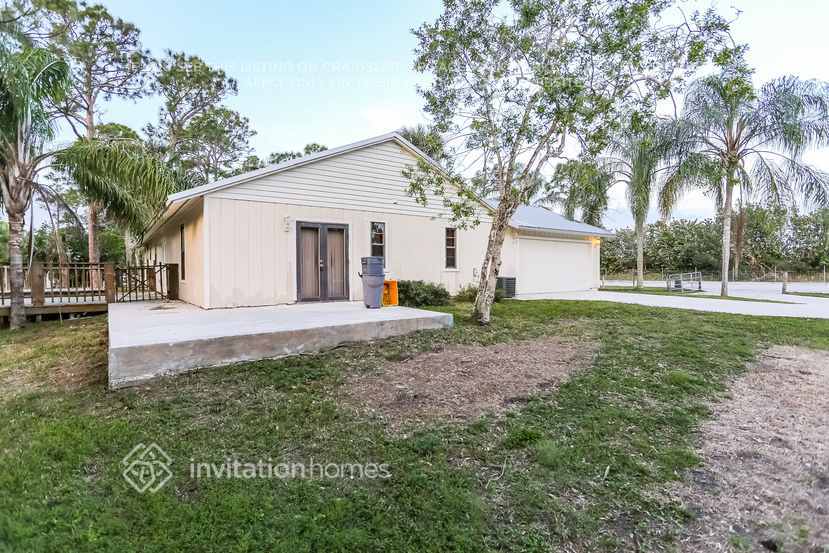 Building Photo - 5241 110th Ave N