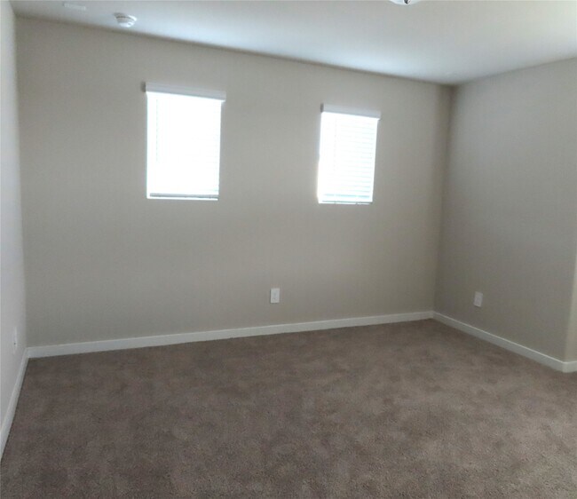 Building Photo - 10854 Bodie Hls Dr