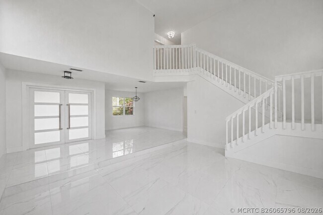 Building Photo - 4734 NW 5th Ct