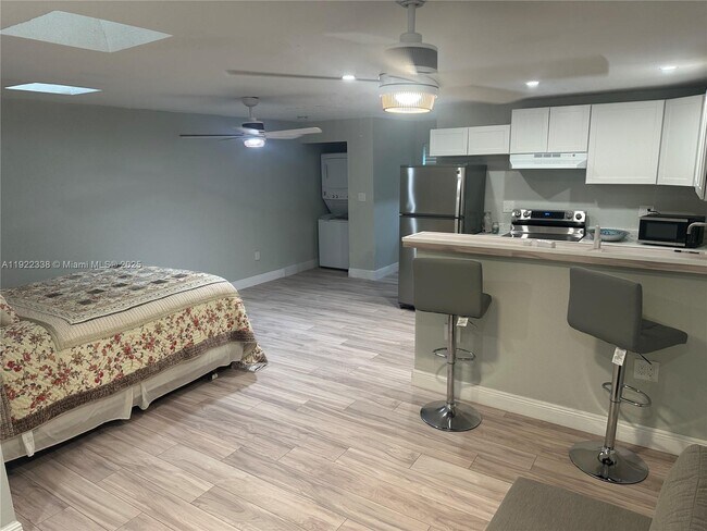 Building Photo - 20250 SW 182nd Ave