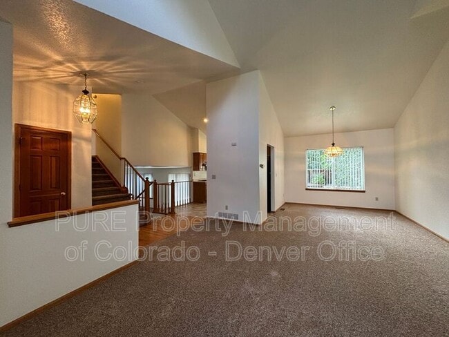 Building Photo - 9996 Spring Hill Ln