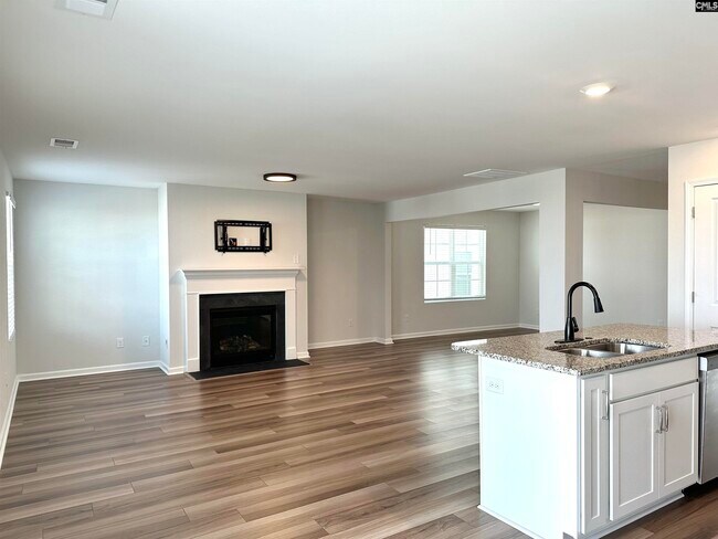 Building Photo - 401 Eclipse Ln