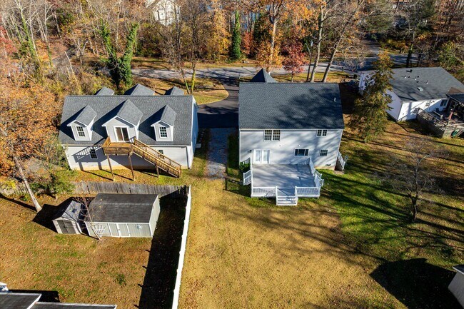 Building Photo - 2942 S Haven Dr