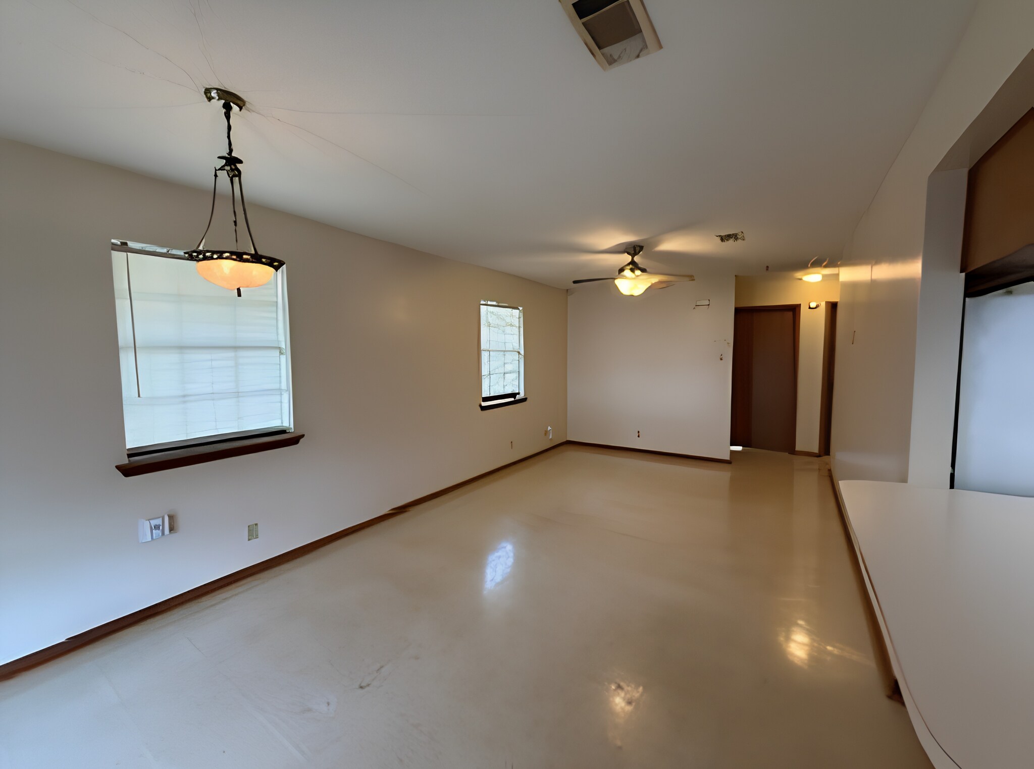 Building Photo - 610 Old Covington Hwy