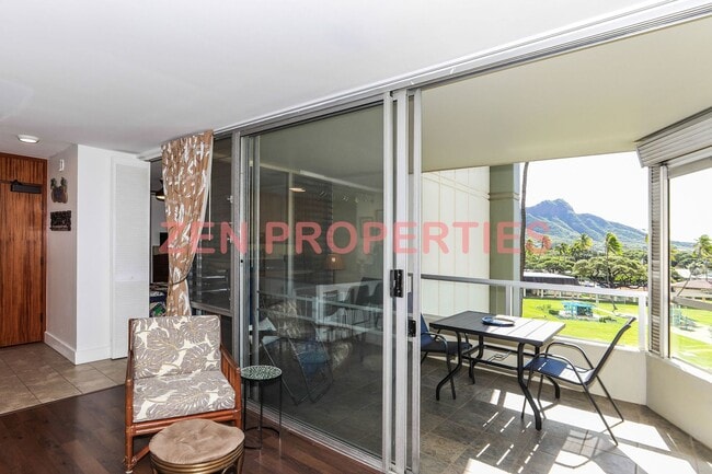 Building Photo - furnished 1 bdrm, 1 bath unit at Diamond Head Vista