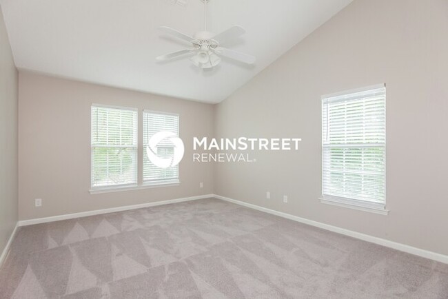 Building Photo - 6001 Beech Cove Ln