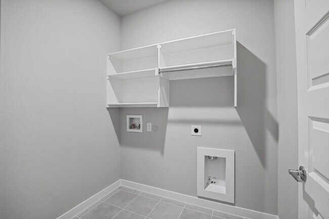 Building Photo - 1111 Birchwood Ln