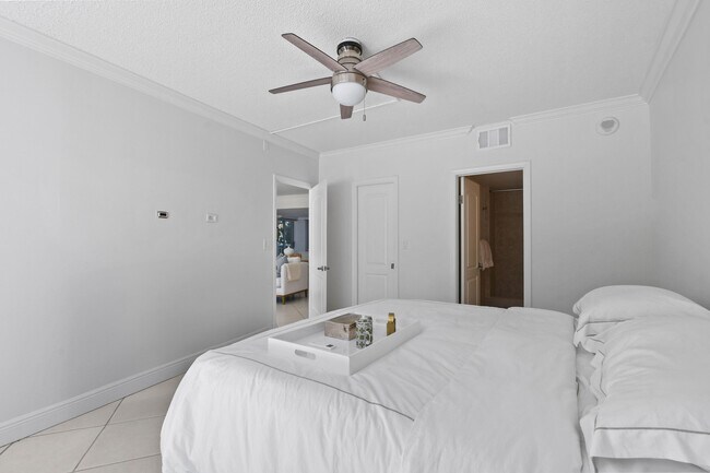Building Photo - 2780 S Ocean Blvd