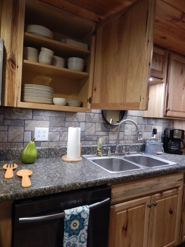 Building Photo - 487 Kentucky Ave