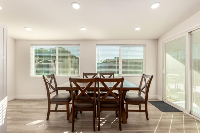 Building Photo - 6701 E Culver St