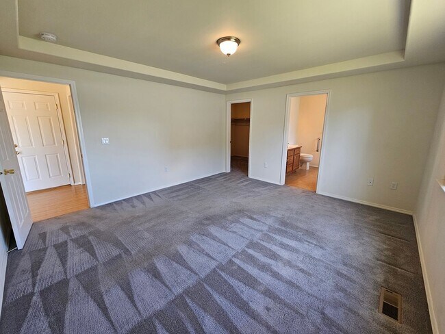 Building Photo - Beautiful Home In Greenacres