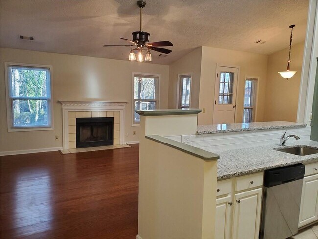 Building Photo - 3113 Waterford Ct