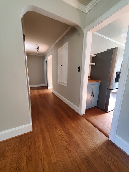 Building Photo - 810 Bellview St