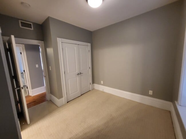 Building Photo - 6126 Washington Blvd Unit Apt 102