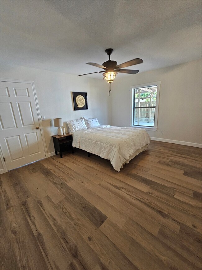 Building Photo - 3126 Ohio St