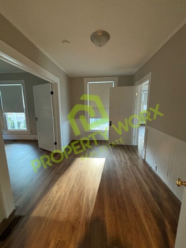 Building Photo - 116 S Boddie St