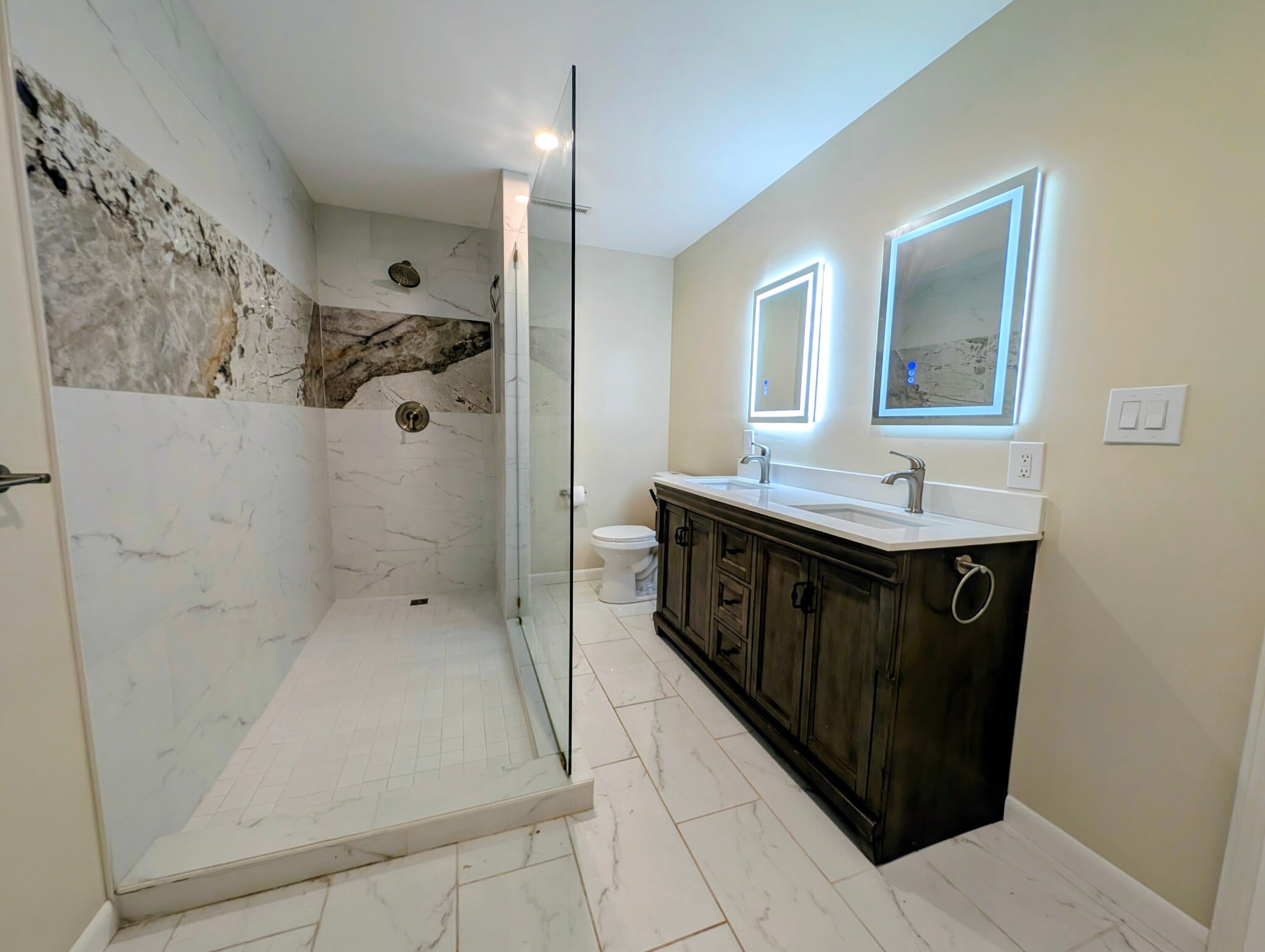 Master bathroom - 1128 Otello Ave