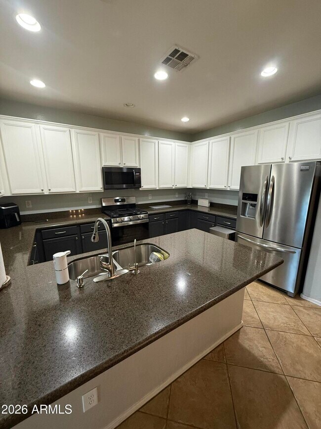 Building Photo - 15473 W Tasha Cir