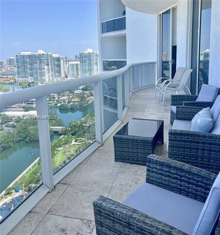 Building Photo - 15901 Collins Ave