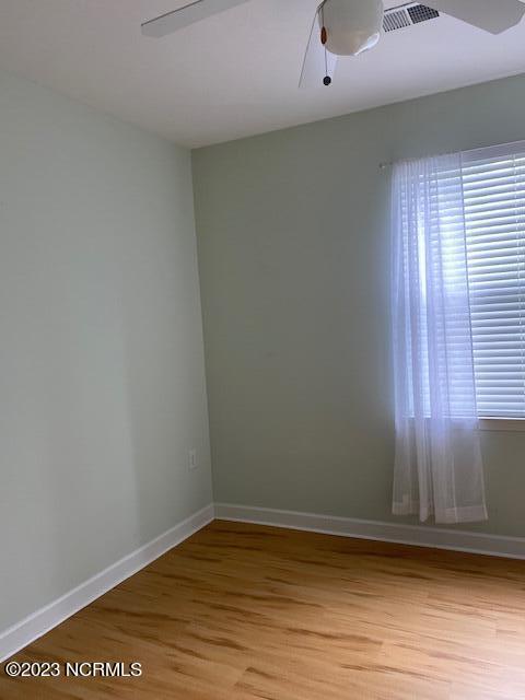 Building Photo - 395 S Crow Creek Dr