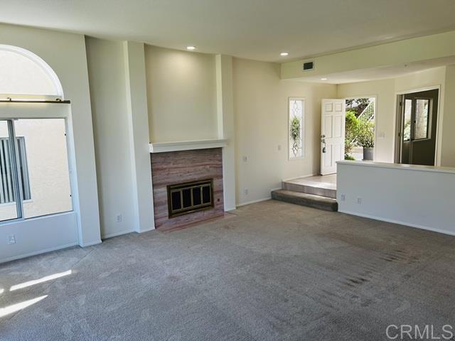 Building Photo - 2530 Navarra Dr