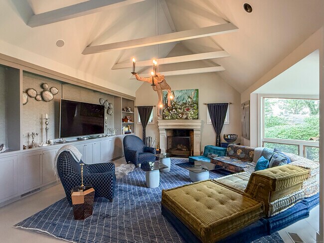 Building Photo - 52 Shorehaven Rd