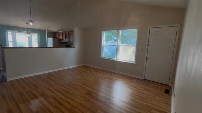 Building Photo - 1016 Champion Dr