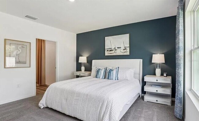 Building Photo - 32528 Weathered Oak Dr