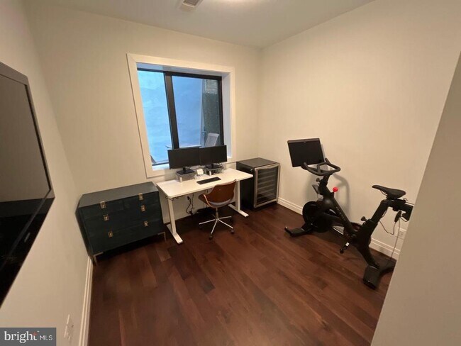 Building Photo - 1469 Florida Ave NW