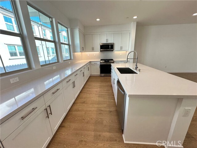 Building Photo - 249 Averett Ct