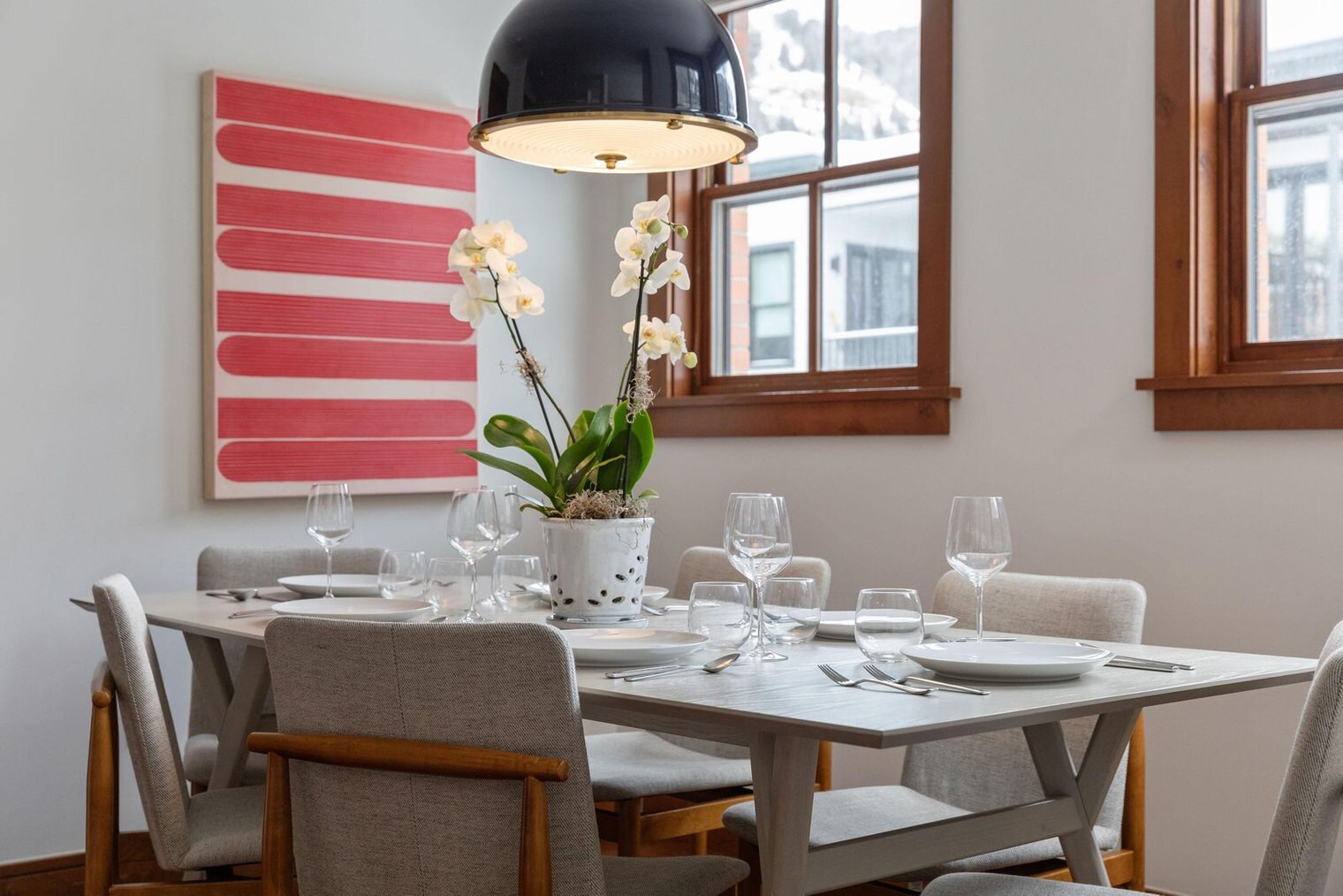 Building Photo - 230 S Pine St