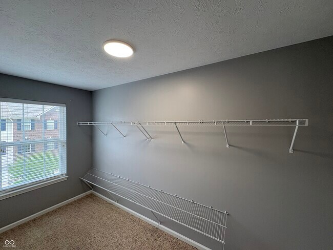 Building Photo - 9059 Rider Dr